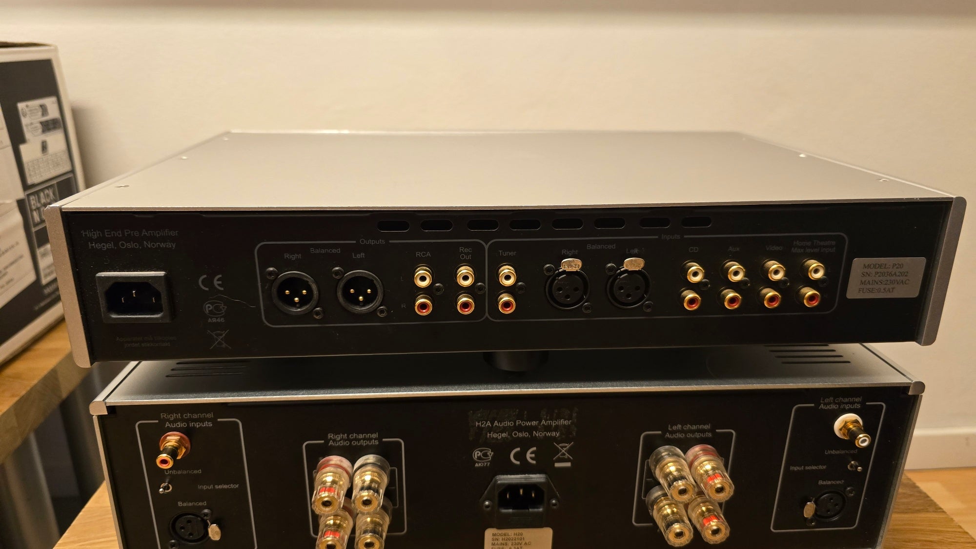 Hegel P20 og H20 Preamp og effektforsterker 2x200w