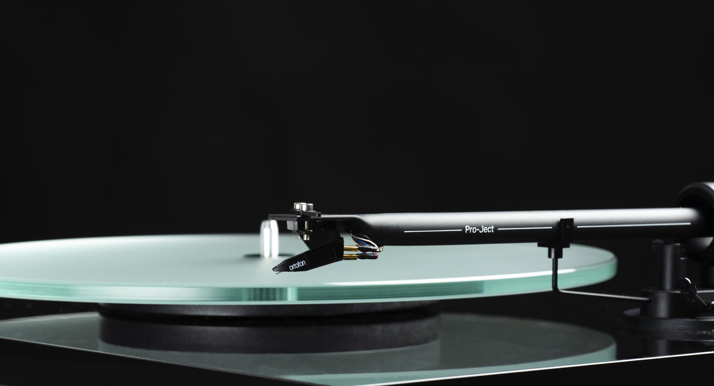 Pro-Ject T1 EVO Phono Platespiller med innebygget RiAA